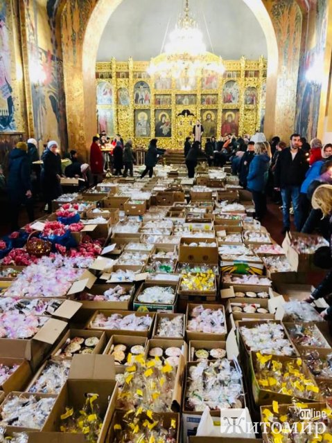 Пасочки та крашанки відправлять на передову воїнам від житомирян. ФОТО