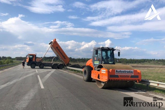 На трасі Київ - Ковель - Ягодин" у Житомирській області спорудили тимчасовий об