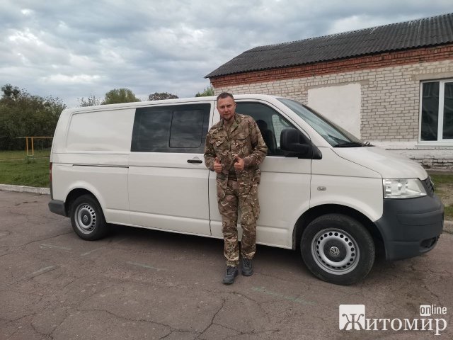Житомирянин Володимир Котик зібрав кошти на другу машину для ЗСУ. ФОТО