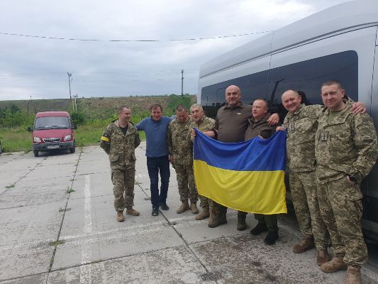 Команда «Житомиробленерго» під час волонтерської поїздки потрапила під обстріл Команда «Житомиробленерго» під час волонтерської поїздки потрапила під обстріл