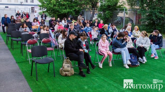 У Бердичеві відновив роботу кінотеатр просто неба