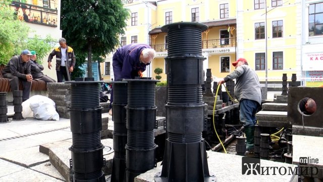 У Житомирі ремонт фонтану на Михайлівській обійдеться у понад 10 тис. грн. ФОТО