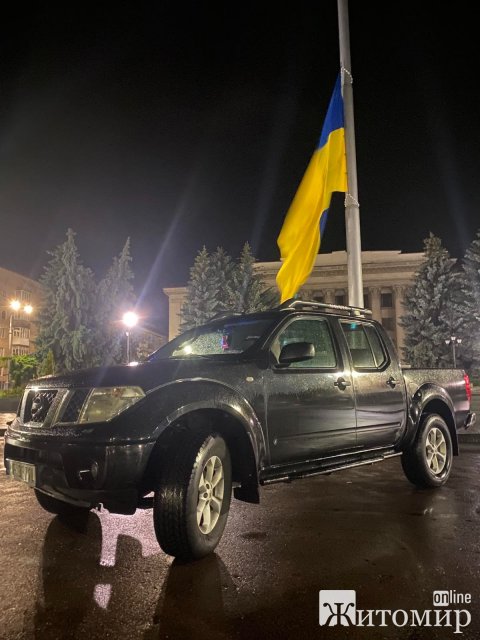 Родина Стражників подарувала машину житомирському підрозділу 95-ї бригади