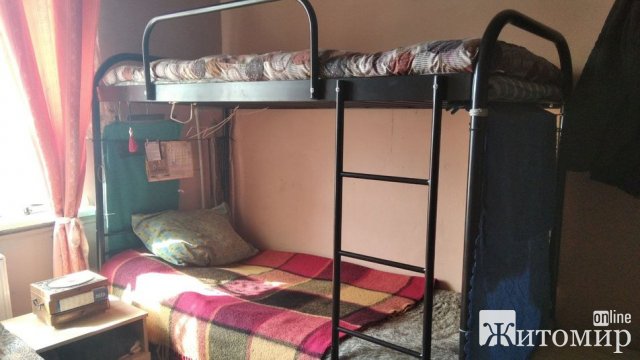 У Житомирському центрі обліку бездомних осіб почали готуватися до зими. ФОТО