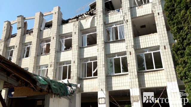 Директор житомирського №25 ліцею: Ми відбудуємо наш навчальний заклад. ФОТО