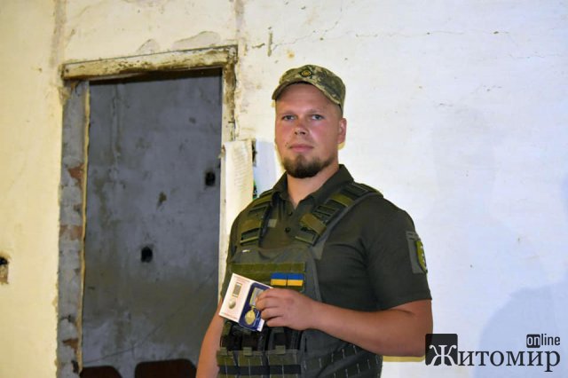 Воїнам 30-ї Новоград-Волинської бригади вручили державні нагороди та відомчі відзнаки з нагоди Дня Незалежності