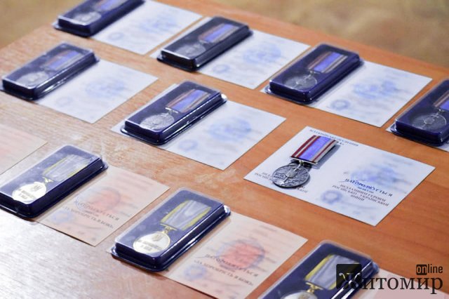 Воїнам 30-ї Новоград-Волинської бригади вручили державні нагороди та відомчі відзнаки з нагоди Дня Незалежності