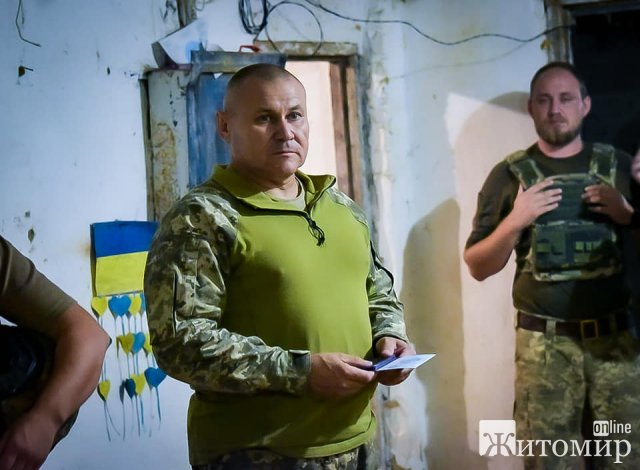 Воїнам 30-ї Новоград-Волинської бригади вручили державні нагороди та відомчі відзнаки з нагоди Дня Незалежності