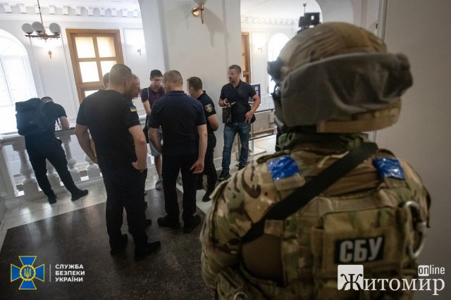 СБУ викрила масштабну корупційну схему в ДСНС, учасниками якої були й посадовці з Житомирщини. ФОТО