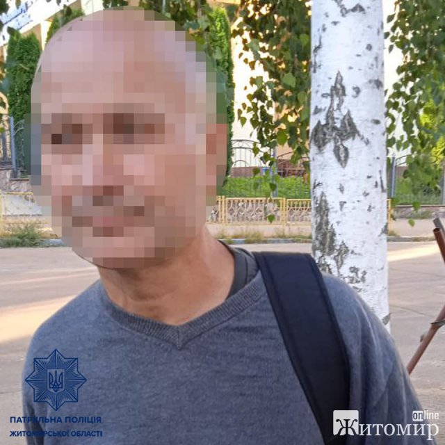 На Фещенка-Чопівського у Житомирі правоохоронці затримали чоловіка, який фотографував військові об