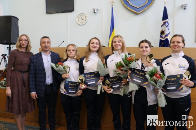У Житомирі обдаровані спортсмени та тренери  отримали стипендії міського голови та премії. ФОТО