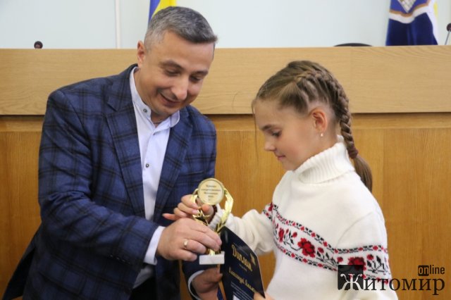 У Житомирі обдаровані спортсмени та тренери  отримали стипендії міського голови та премії. ФОТО