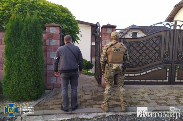 СБУ викрила схему "омолодження" імпортних вантажівок на Житомирській митниці, яка завдала бюджету збитків майже 40 млн грн. ФОТО