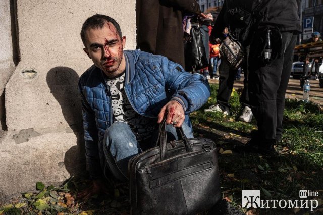 Наслідки російських ударів по Києву. ФОТО