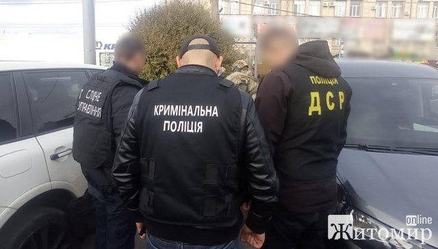 У Вінниці затримали чоловіків, які тримали в підвалі та вимагали 230 тис. грн у жителя Житомирської області. ФОТО. ВІДЕО