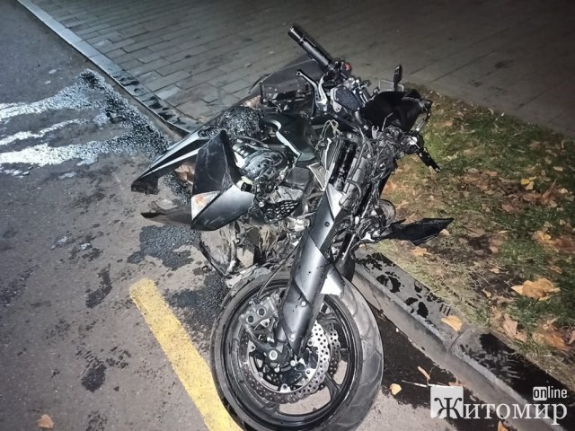 Подробиці ДТП за участі Toyota та мотоцикла на Київській у Житомирі. ФОТО