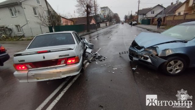 У Житомирі за вихідні сталося 19 ДТП, 2 з яких – з потерпілими. ФОТО