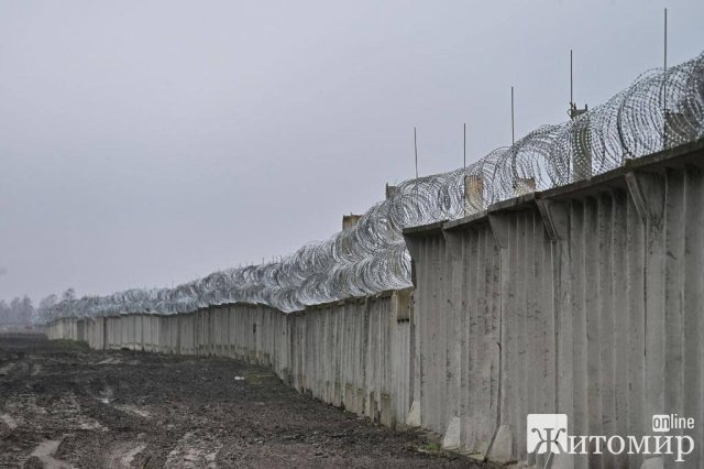 Україна будує стіну на кордоні із білоруссю. ФОТО