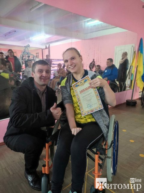На Житомирщині пройшли чемпіонати області з пара-армрестлінгу та пауерліфтингу. ФОТО