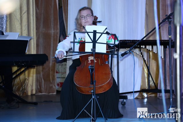 Музична школа «Гармонія» організувала благодійний різдвяний концерт на підтримку ЗСУ