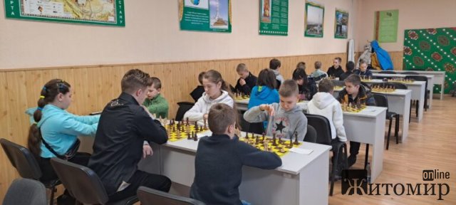 У Житомирській політехніці відбувся благодійний чемпіонат області із шахів. ФОТО