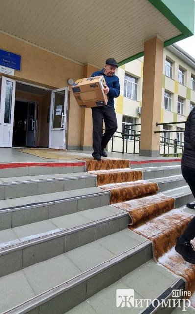 Житомир відправив чергову вантажівку на схід. ФОТО