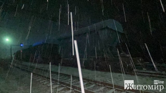 На Вінниччині 15-річний студент із Житомирської області отримав удар струмом на залізниці. ФОТО