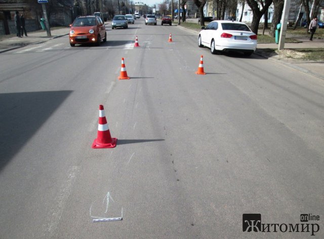 У Бердичеві ВАЗ збив пішохода. ФОТО
