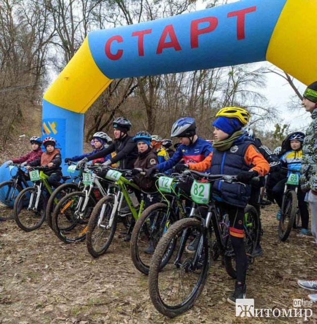 На вихідних в Житомирі відбувся відкритий чемпіонат області з велокросу. ФОТО