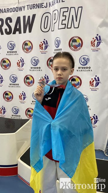 Житомирські каратисти повернулись з міжнародного турніру з медалями. ФОТО