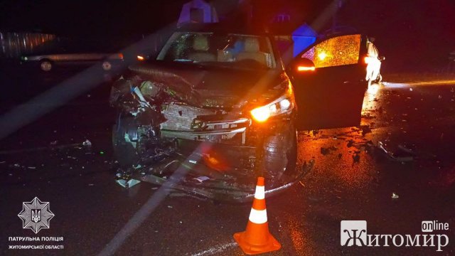 Патрульні розповіли про дві ДТП на трасах області та одну в Житомирі. ФОТО