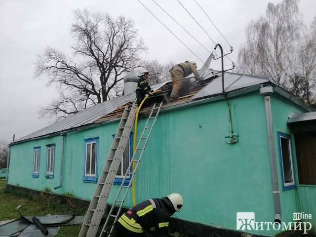 На півночі Житомирщини горіла церква. ФОТО
