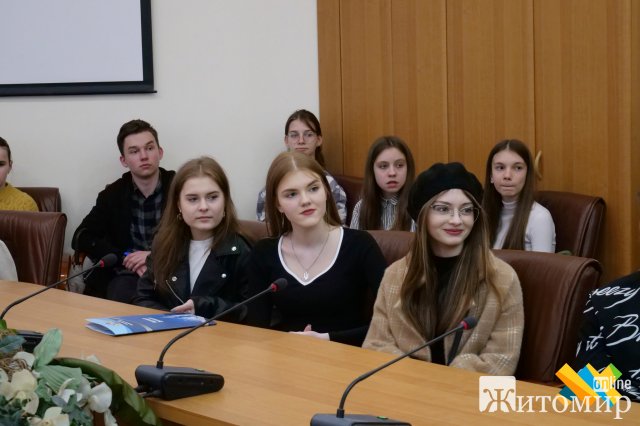 У Житомирі нагородили переможців Весняного Кубку з гри «Що?Де?Коли?. ФОТО
