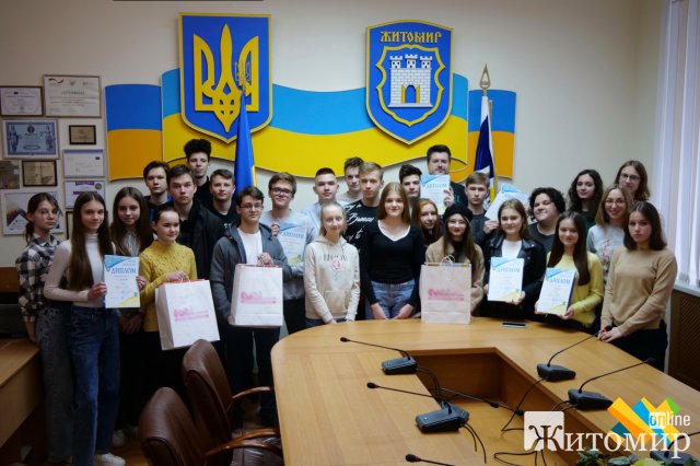 У Житомирі нагородили переможців Весняного Кубку з гри «Що?Де?Коли?. ФОТО