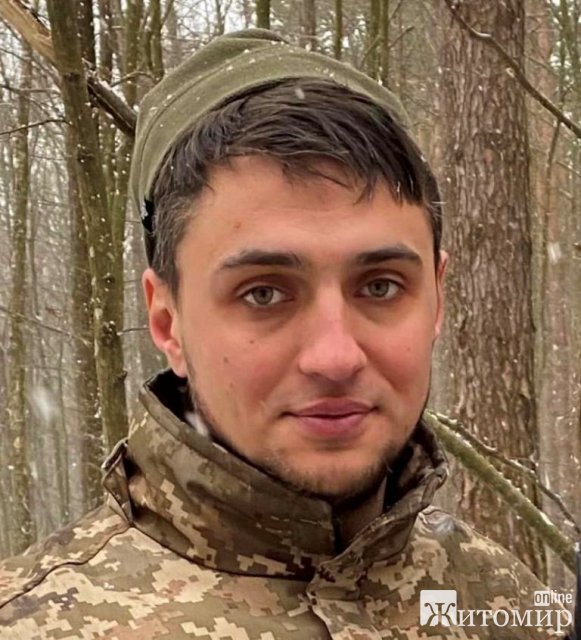 У село на Олевщину привезли тіло військового, відкрили труну і виявилось, що це чужа людина. ФОТО