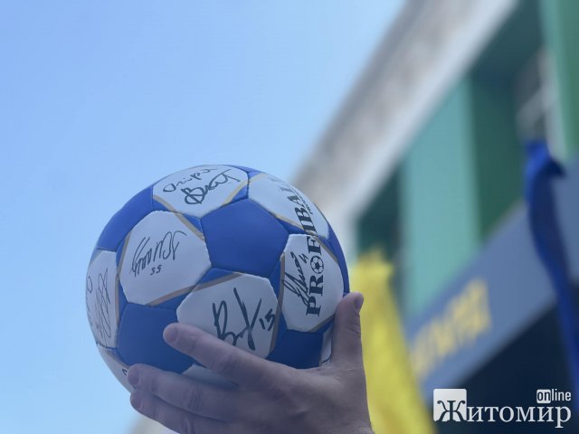 Легендарна перемога житомирського ФК "Полісся": поліські вовки - в еліті українського футболу. ФОТО