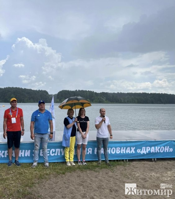 У Житомирі стартував чемпіонат України з веслування на човнах «Дракон». ФОТО