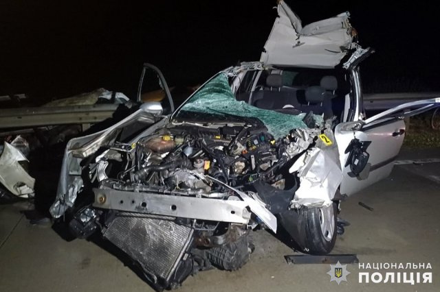 На Коростенщині від удару з вантажівкою загорівся Ford: водій помер у лікарні. ФОТО