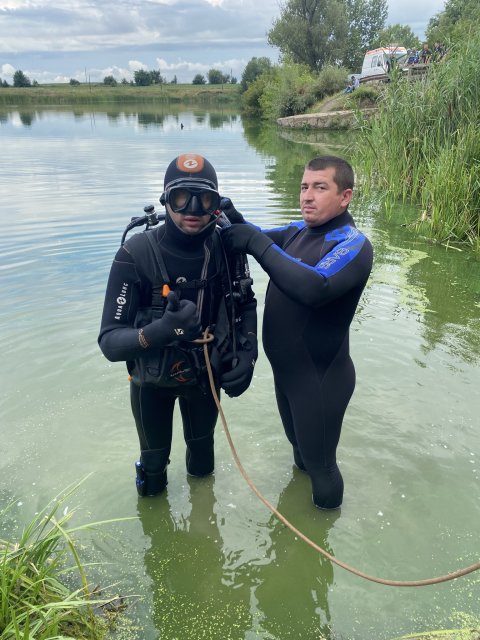 На ставку в Бердичівському районі водолази знайшли тіло чоловіка. ФОТО