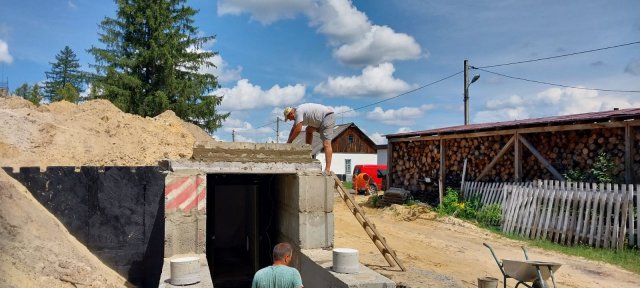 Одна з сільрад Житомирщини завершує будівництво шкільного укриття. ФОТО