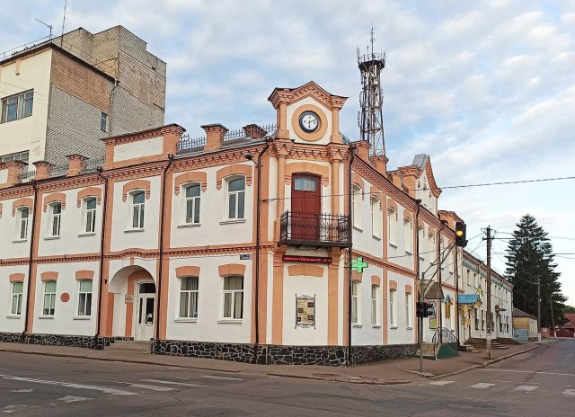 Прокуратура "взялася" за Овруцьку міськраду, бо та не подбала про охорону історичних споруд. ФОТО