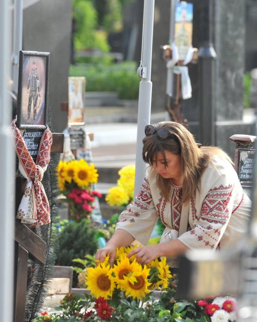 У Житомирі вшанували полеглих захисників. ФОТО