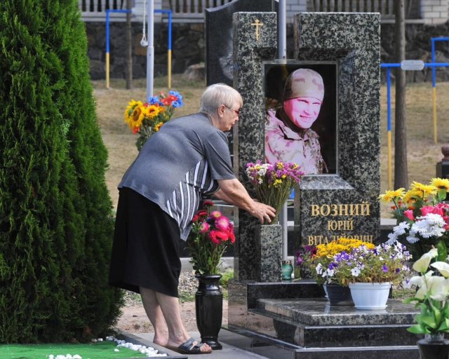 У Житомирі вшанували полеглих захисників. ФОТО