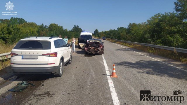 На об'їзній Бердичева сталася ДТП: смуга руху в напрямку міста Житомира перекрита. ФОТО