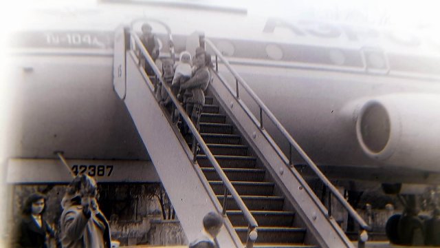 Житомирянин пропонує зміцнити літак в парку та використовувати як сховище