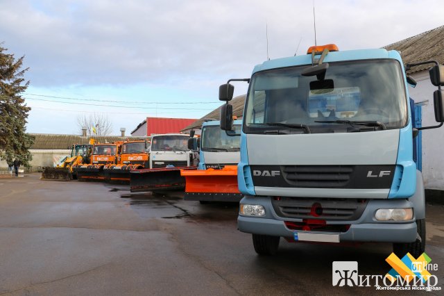 Дорожники Житомира відзвітували про готовність до зими