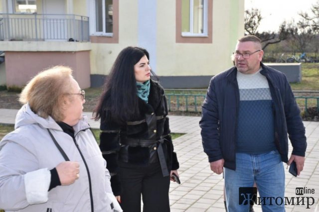У Бердичеві перевірили ведення робіт по реконструкції приміщення початкової школи. ФОТО