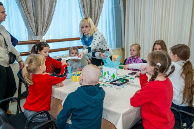 У Житомирі «Різдвяна майстерня» міського культурно-спортивного центра запрошує на гостину