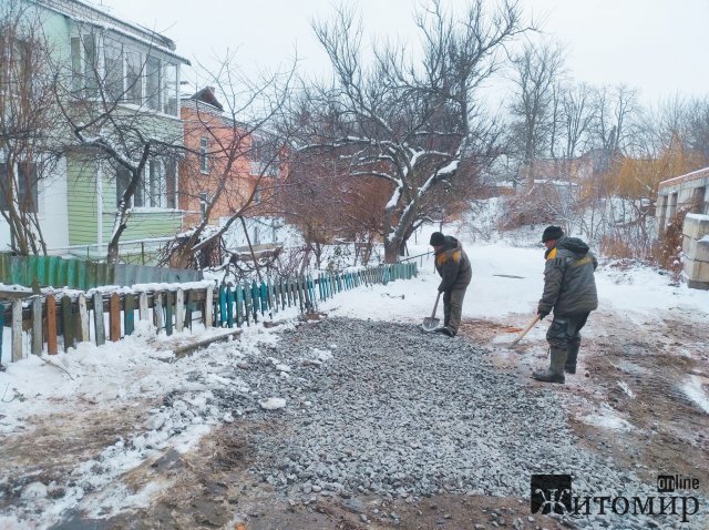 Через підвищення температури у працівників житомирського водоканалу побільшало роботи. ФОТО