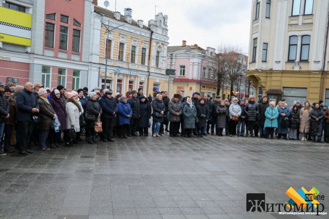 На житомирській Михайлівській зранку різні конфесії спільно молилися за єдність та Перемогу. ФОТО